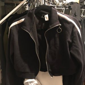H&M cropped sweatshirt